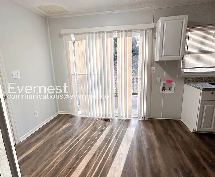 275 Efird St — Photo 2
