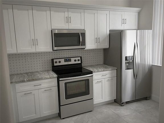 5th image of 6752 Green Island Circle
