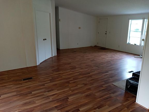 2nd image of 4206 Walnut Ave
