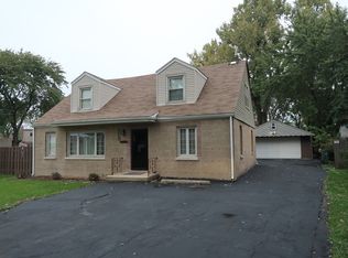 6749 La Porte Ct, Bridgeview, IL 60455