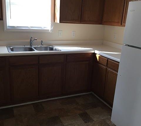 4th image of 55 N Sussex Dr