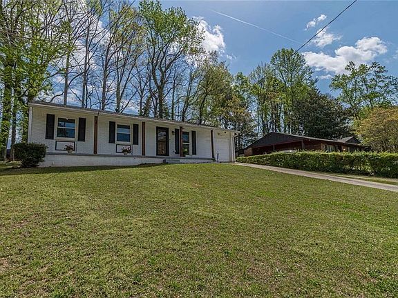 3rd image of 4558 Ryan Rd