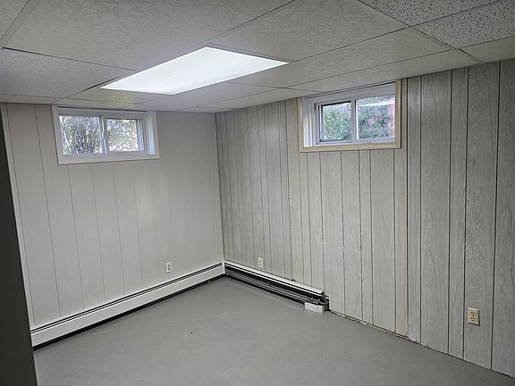 4th image of 205 E Bell Ave #2