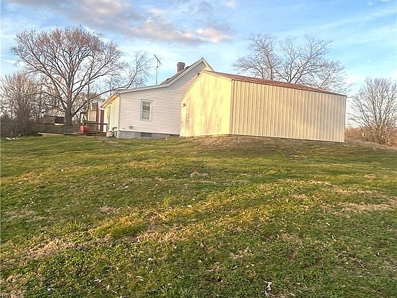 5th image of 10785 S County Road 200 W