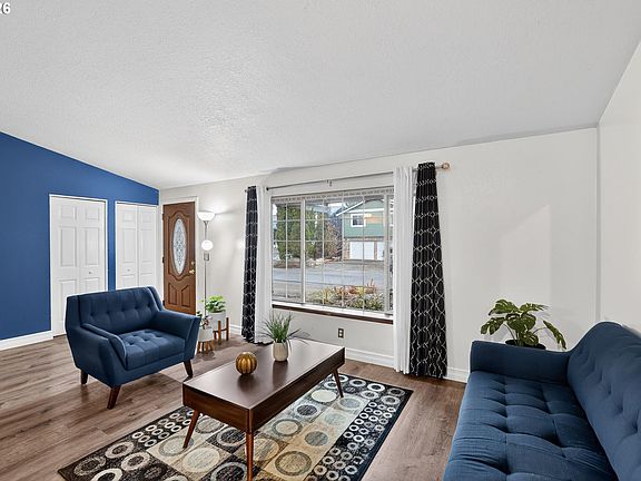 5th image of 2075 SW 209th Ct