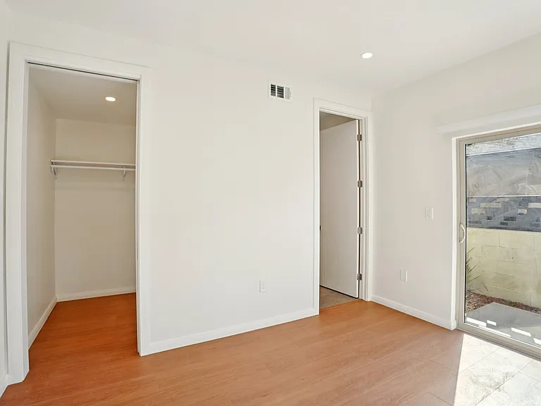 6162 Oak Crest Way #6162 — Photo 28