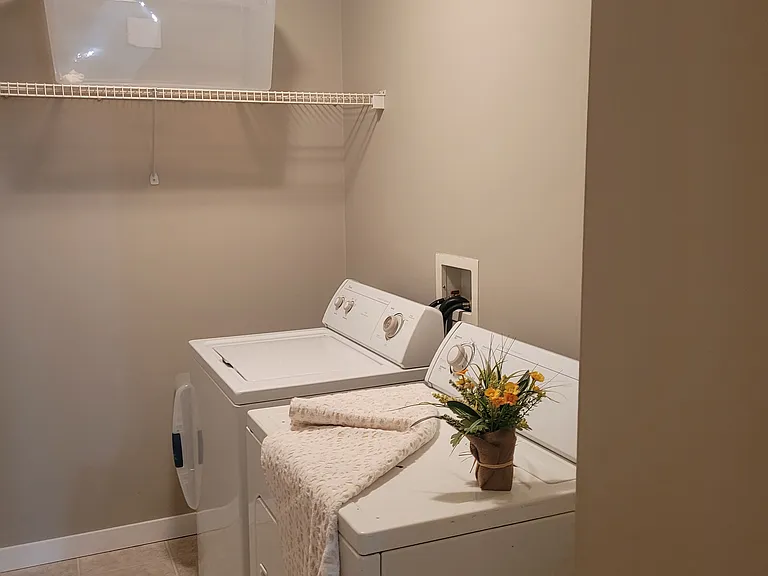 214 Westpark Dr — Photo 10