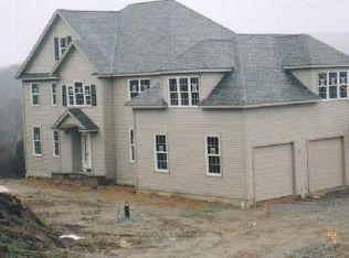 11 Hazel Woods, Woodbury, CT 06798