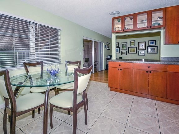 493 Dover Rd Jupiter FL 33469-large-005-