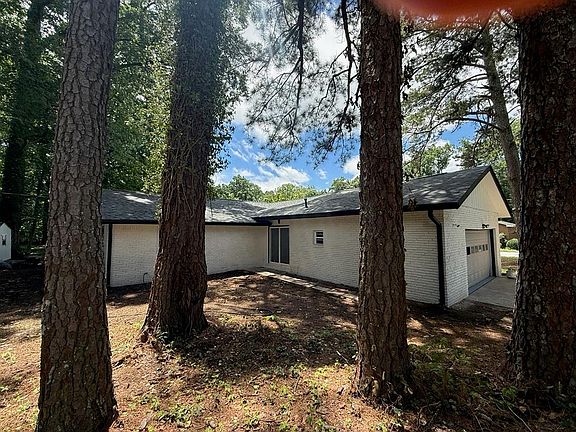 3rd image of 2675 Lantern Ln