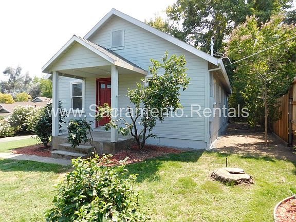 4th image of 8048 Sunset Ave