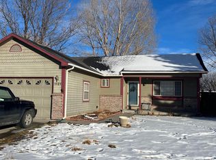 1121 Centennial Dr, Cheyenne, WY 82001
