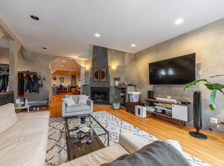 1224 W Augusta Blvd #Penthouse, Chicago, IL 60642