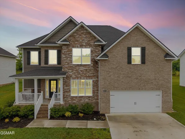 2014 Farm Blvd, Sevierville, TN 37876