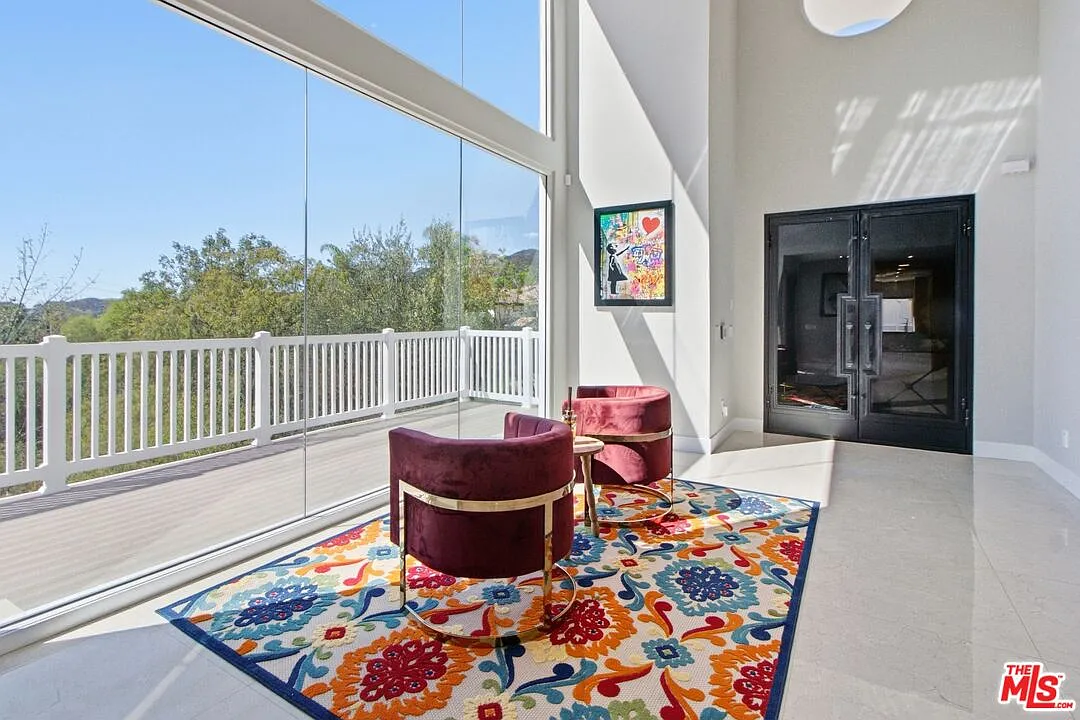 4 bed, 4.5 bath, 2989 sqft, $12,000 — Photo 4