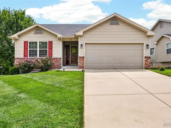 1152 Jaxson Dr, Foristell, MO 63348