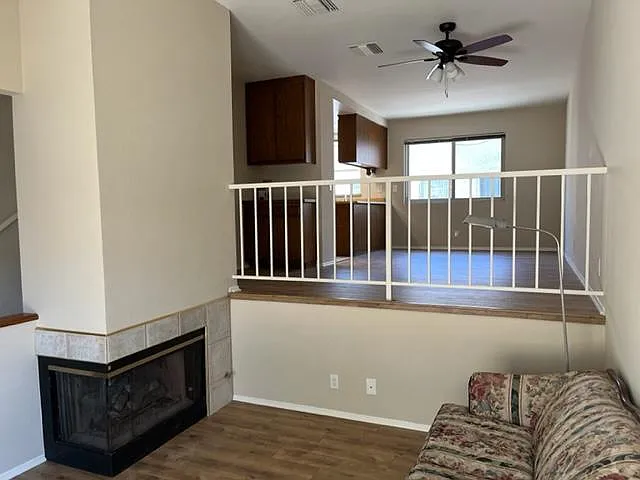 Building Photo - 18011 River Cir #5