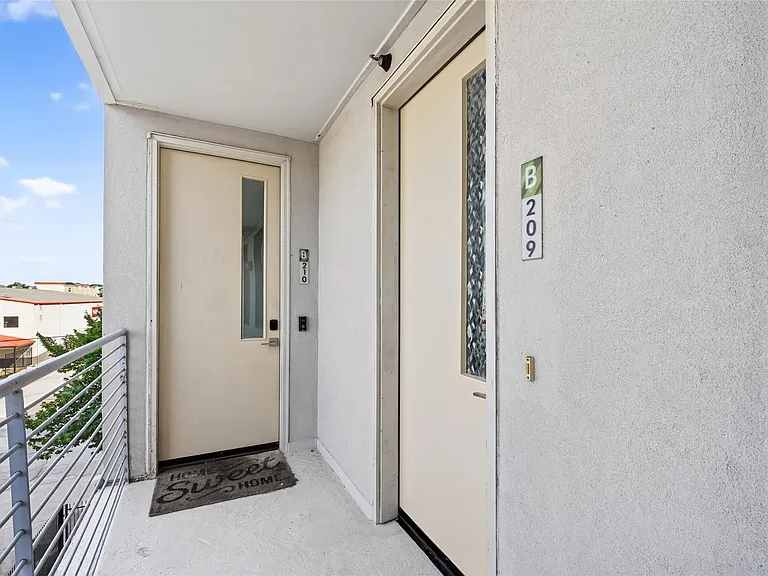 2401 Crawford St #B209 — Photo 12
