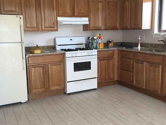 3rd image of 91 McVeigh Ave