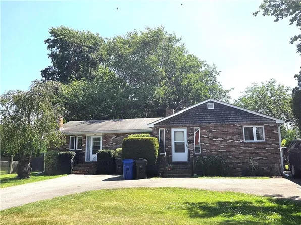 23 Butler St, Newport, RI 02840