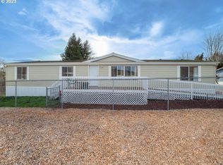 122 Owyhee Ln, Roseburg, OR 97471