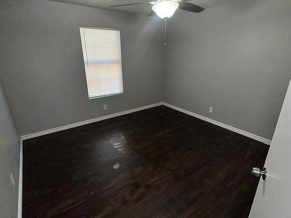 3rd image of 830 W Hutchins Pl APT 11