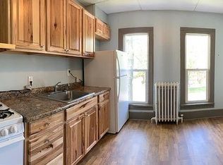 101 S 19th Ave E, Duluth, MN 55812