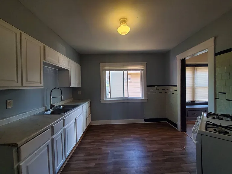 2217 W. 105th St. — Photo 11