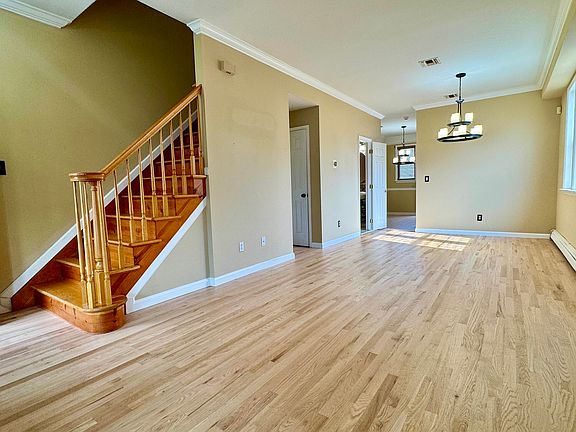 4th image of 62 Poplar Ave #1
