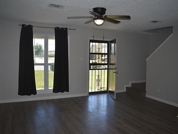 3rd image of 4300 Bennett Wood Dr