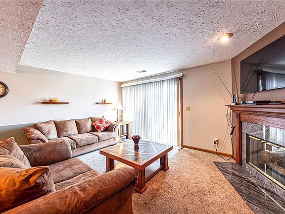 4th image of 4750 Oak Point Rd Unit 305