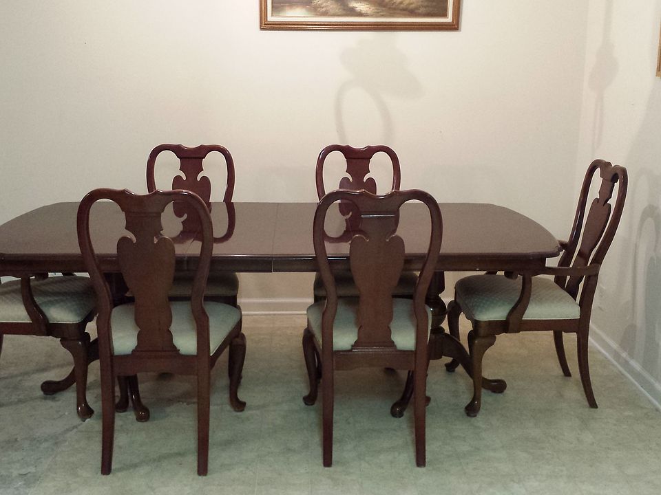 Breakfast Area/Dining Room