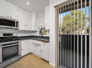 4350 Franklin, Los Angeles, CA 90027