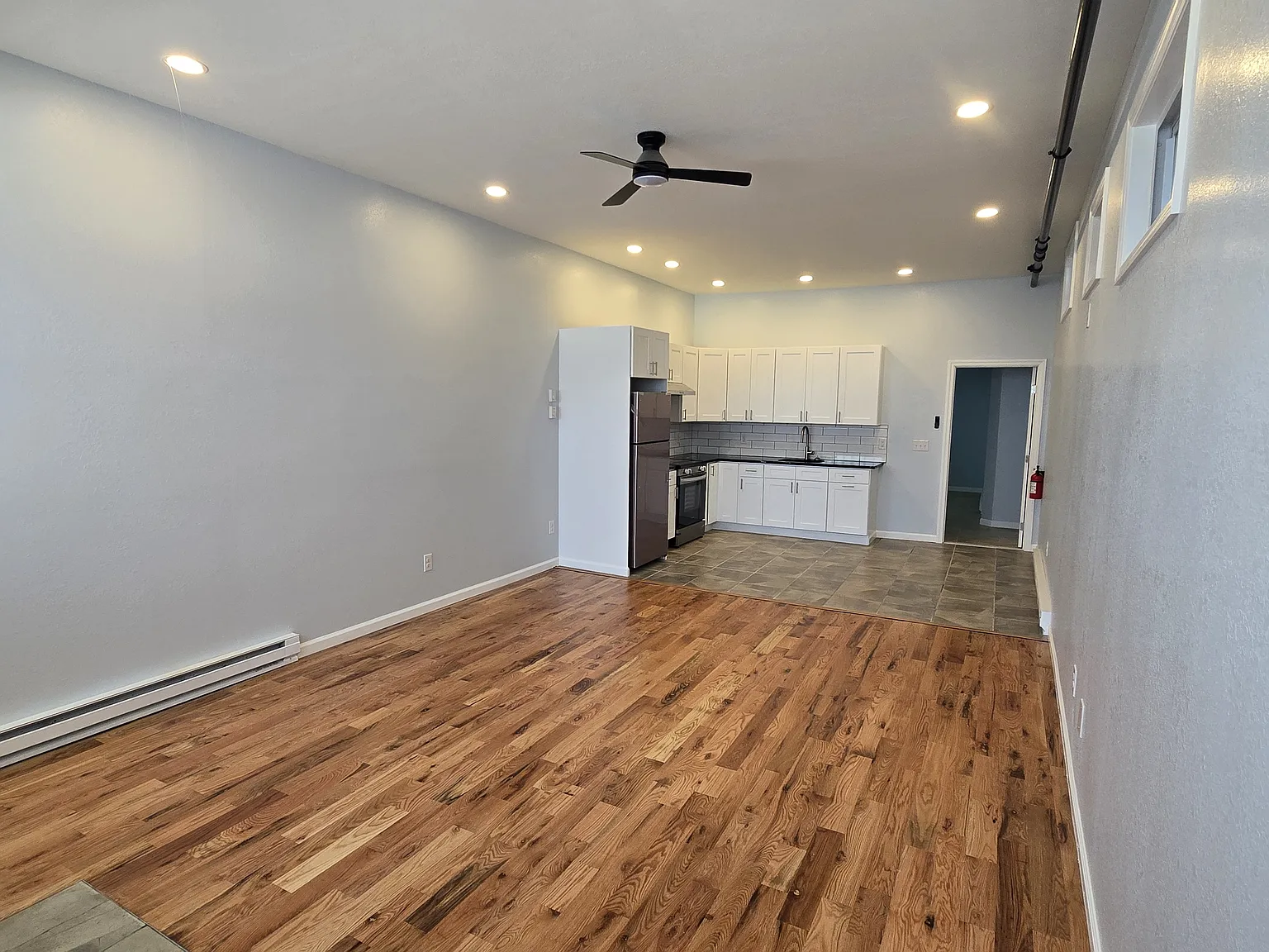 1 bed, 1000 sqft, $1,200 — Photo 4
