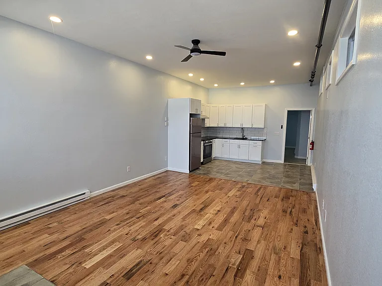 657 W Main St #2 — Photo 4