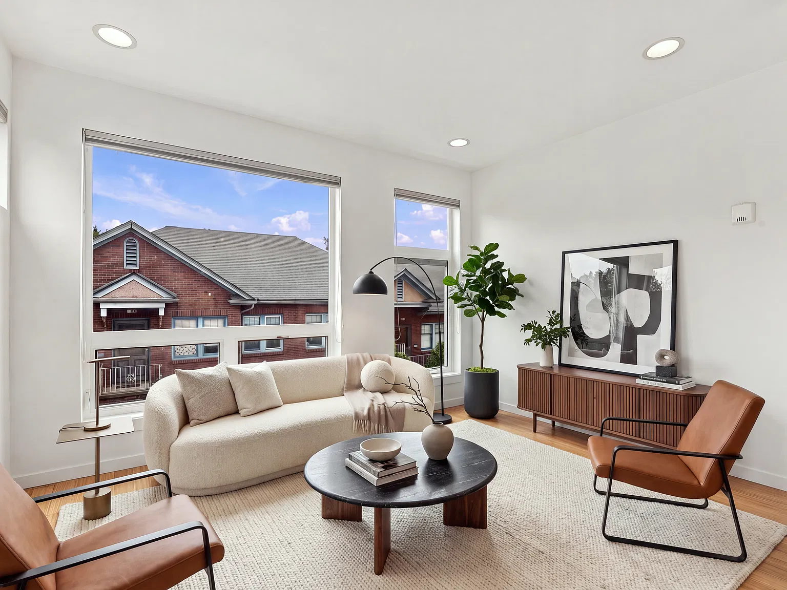3 bed, 1.5 bath, 1100 sqft, $3,495 — Photo 2