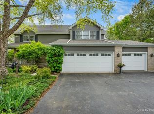 2405 Steeplechase Ln, Spring Grove, IL 60081