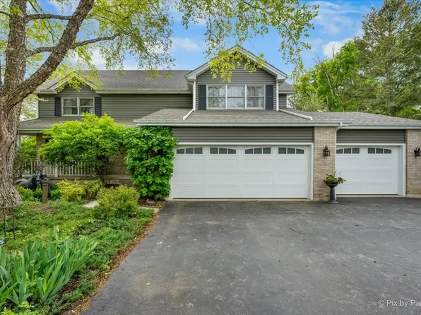 2405 Steeplechase Ln, Spring Grove, IL 60081