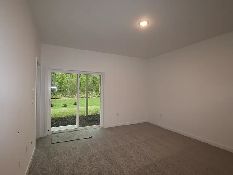 43 Basswood St — Photo 4