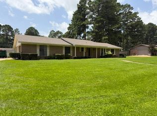 411 E 16th St, Hope, AR 71801