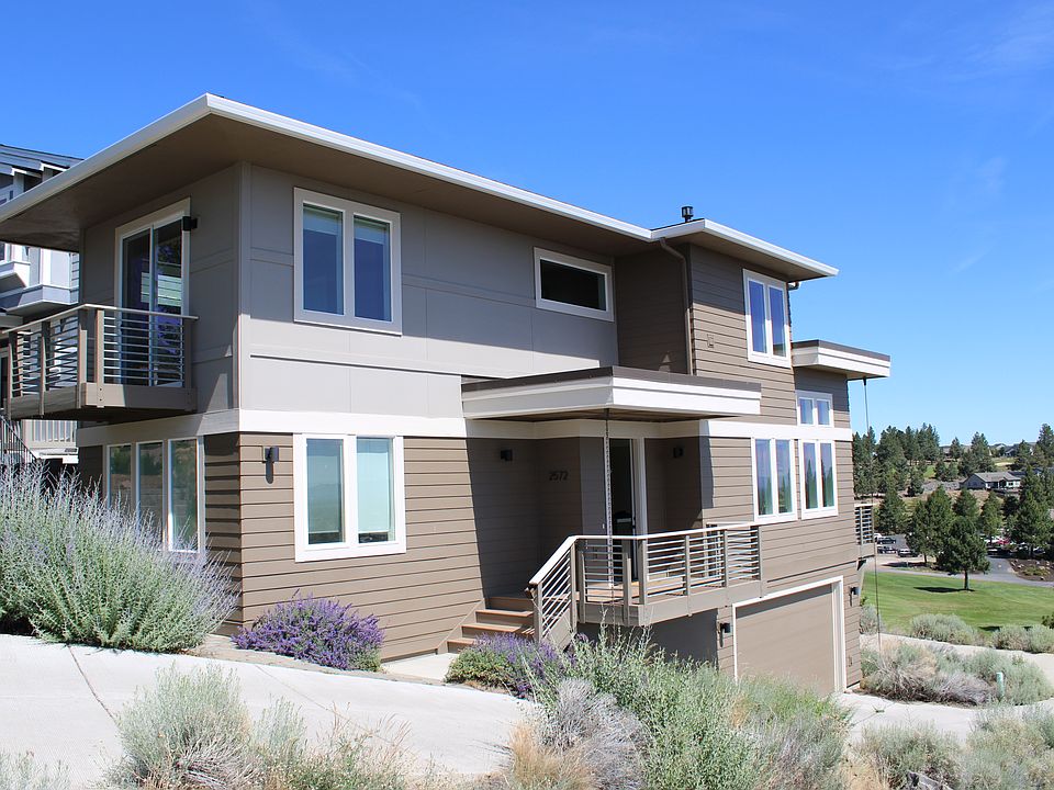 1st image of 2572 NW Awbrey Point Cir