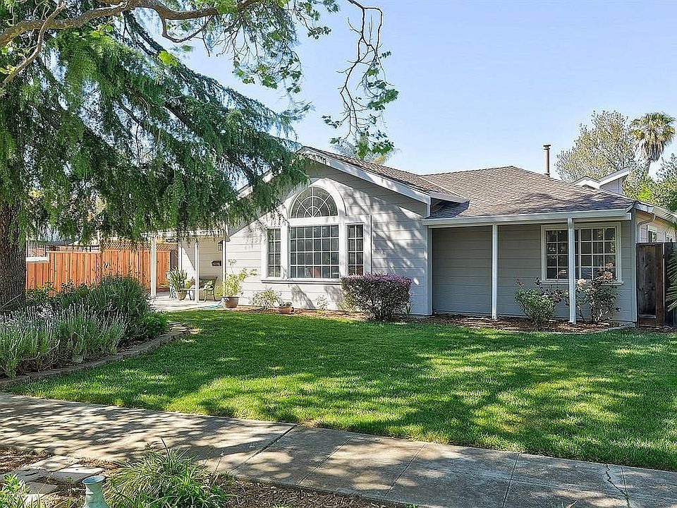 1st image of 19147 Cozette Ln