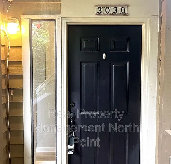 3030 Steeplechase Dr — Photo 1