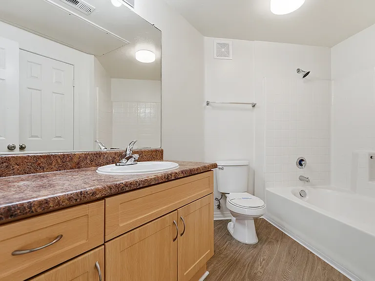 Missions at Sunbow Apartments — Photo 23