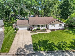 203 Oxbow Ct, Valparaiso, IN 46383