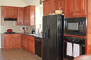 Gourmet kitchen with granite