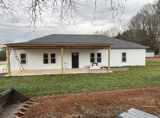 2137 Pisgah Church Rd, Kernersville, NC 27284