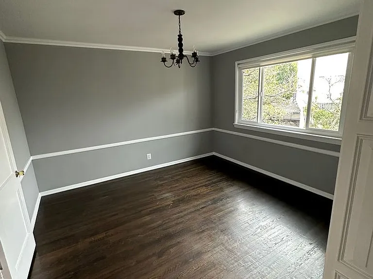 1366 Beverly Glen — Photo 13