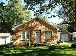 1038 Fairchild St, Waterloo, IA 50703