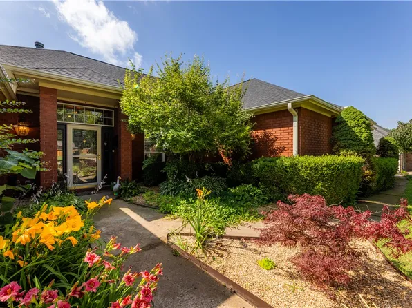 3977 Chesapeake St, Springdale, AR 72762